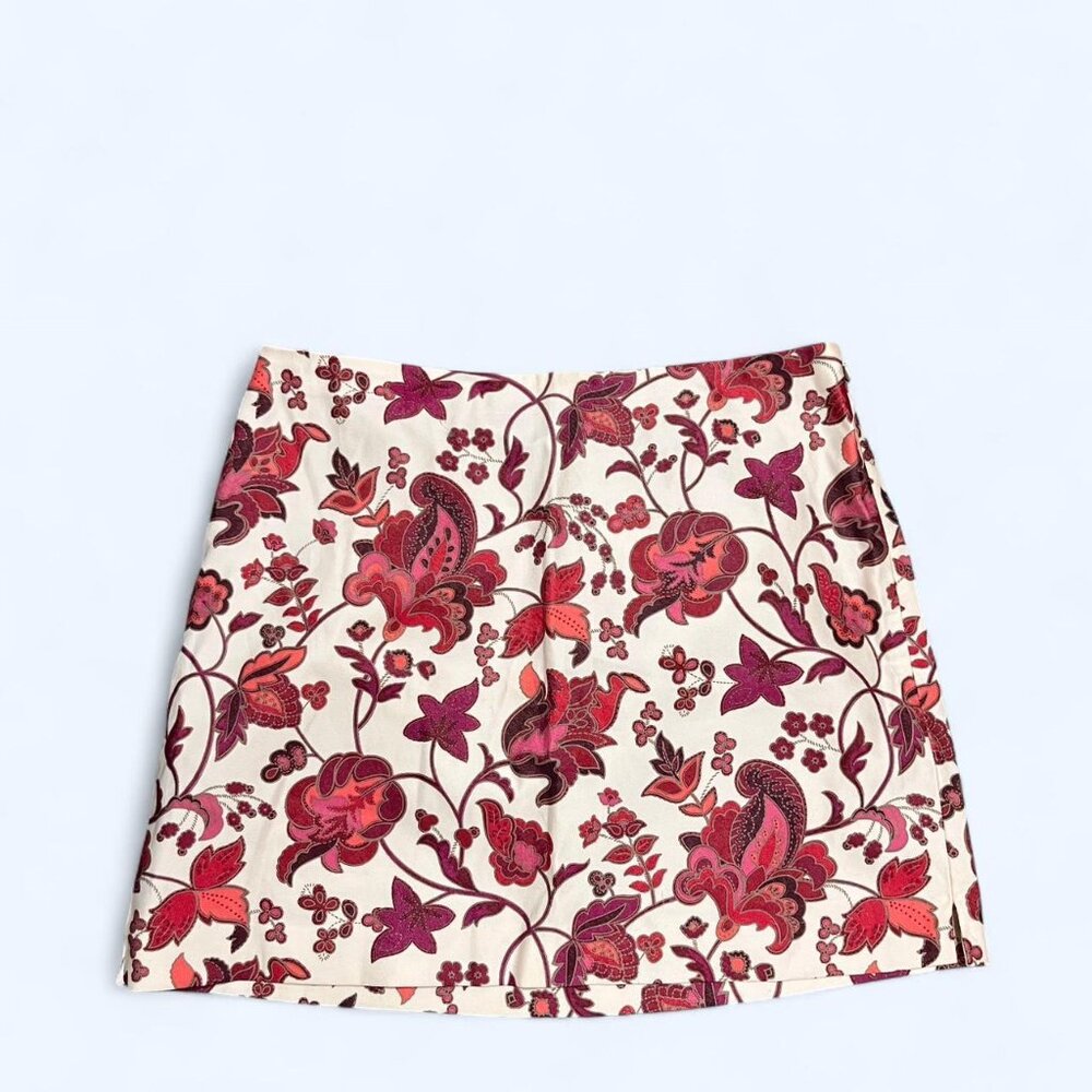 Express red & white paisley floral mini skirt — vintage-inspired botanical print